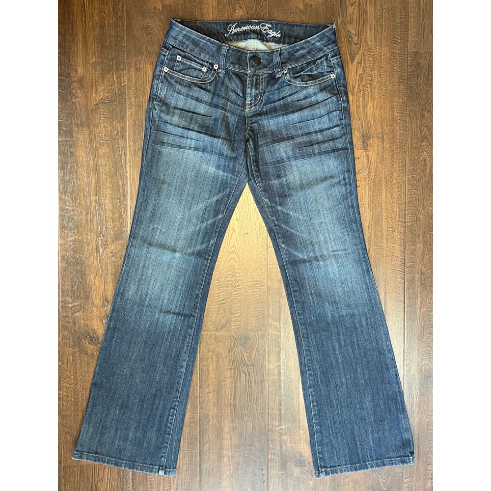 American Eagle Outfitters Bootcut Jeans Dark Wash Stretch Size 4 Regular 32 
Ins